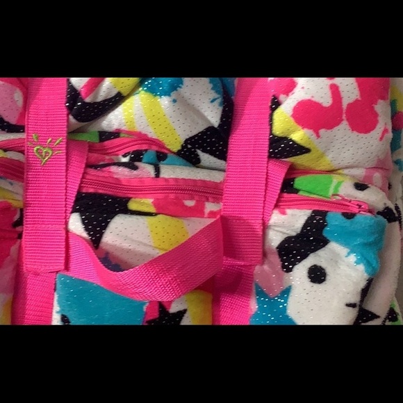 Justice - 30” x 60” plush sleeping bag w/ zipper & easy roll n’ carry straps - Picture 2 of 7